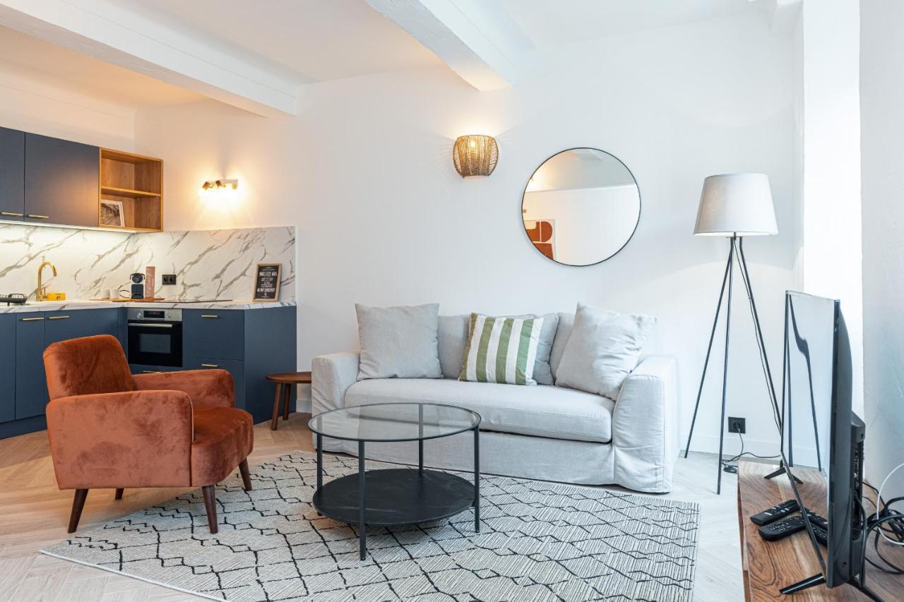 Apartment Ultra 2 Bdr Ac & Parking Nice